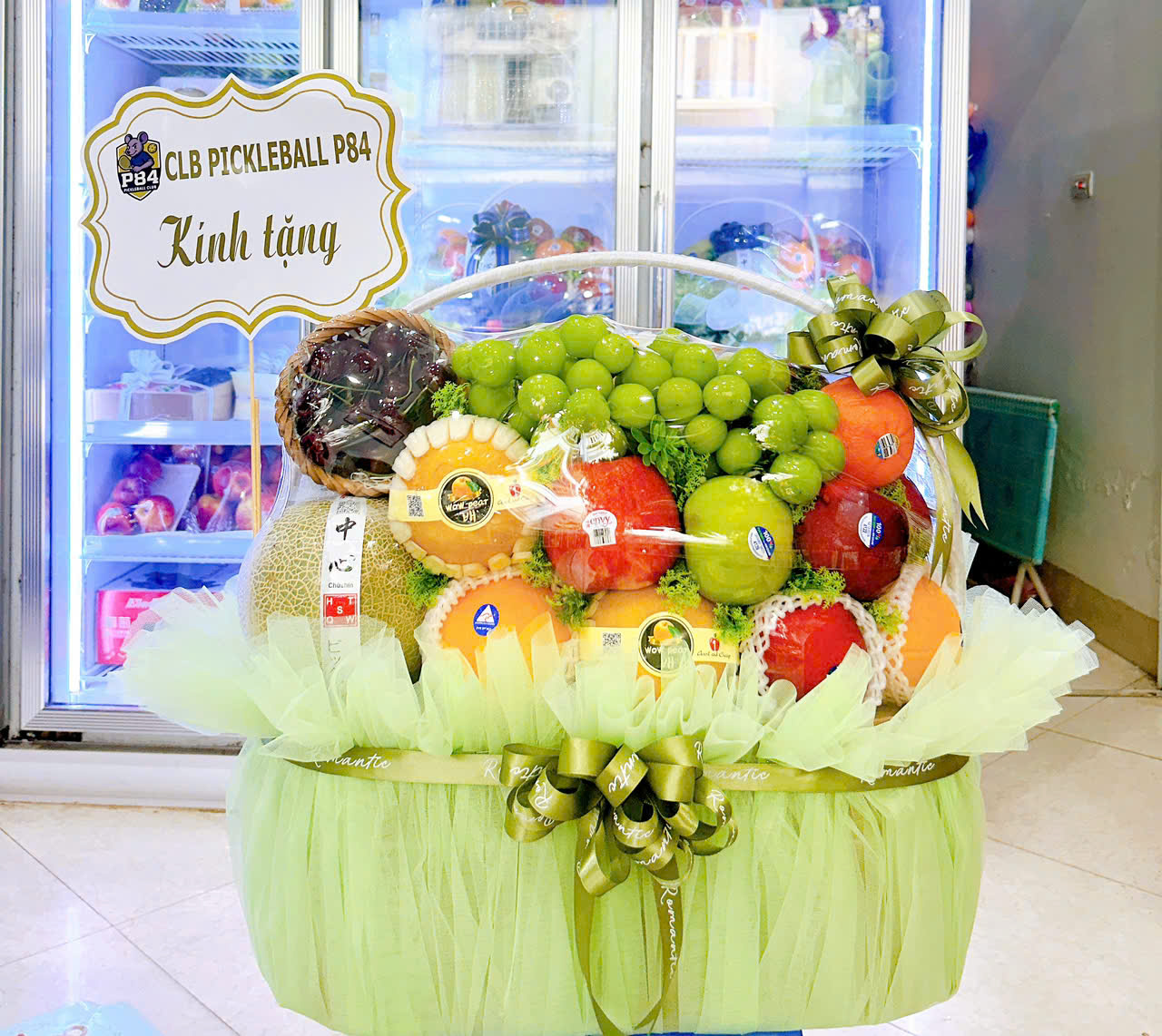 giỏ hoa quả nhập khẩu cao cấp