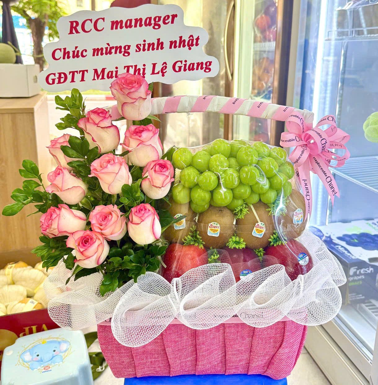 Giỏ hoa quả tặng ngày 20/10